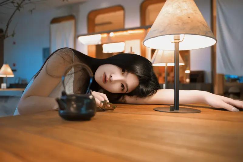 [墨镜]让女生聊天上瘾，这么聊就对了！😁很多男生都特别纳闷：我跟女生聊梦想