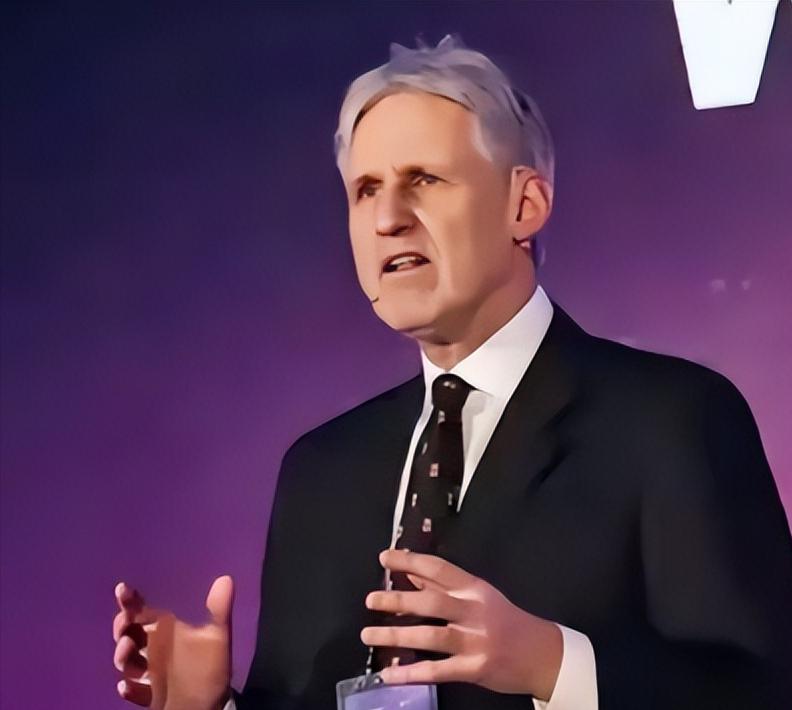 一位长期在中国居住工作的美国教授说：以我对中国人的了解，高市早苗扬言台海冲突爆发