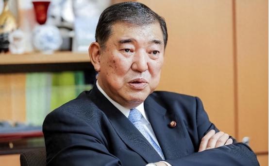 一声不吭造了7艘准航母，美国才发现，原来真正对手已不是俄罗斯 2025年的