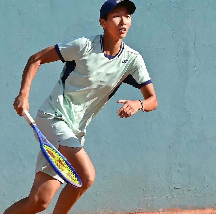 🇧🇷W35女单首轮🇨🇳尤晓迪6-1/6-0🇲🇽Cano尤晓迪轻松过关