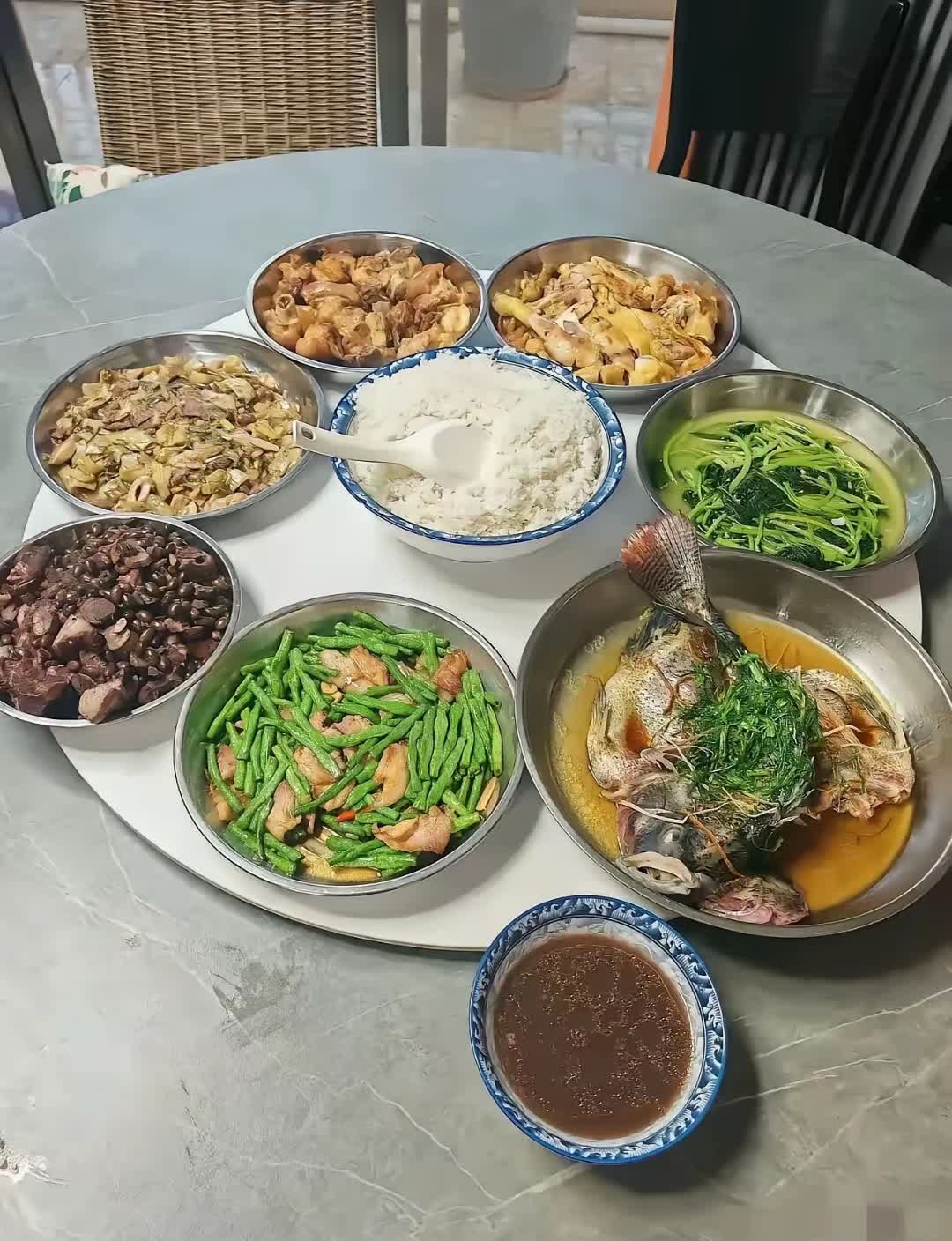 女儿结婚，这账怎么算的？哎呀，我跟你说，我家女儿结婚，我这心里可是一肚子