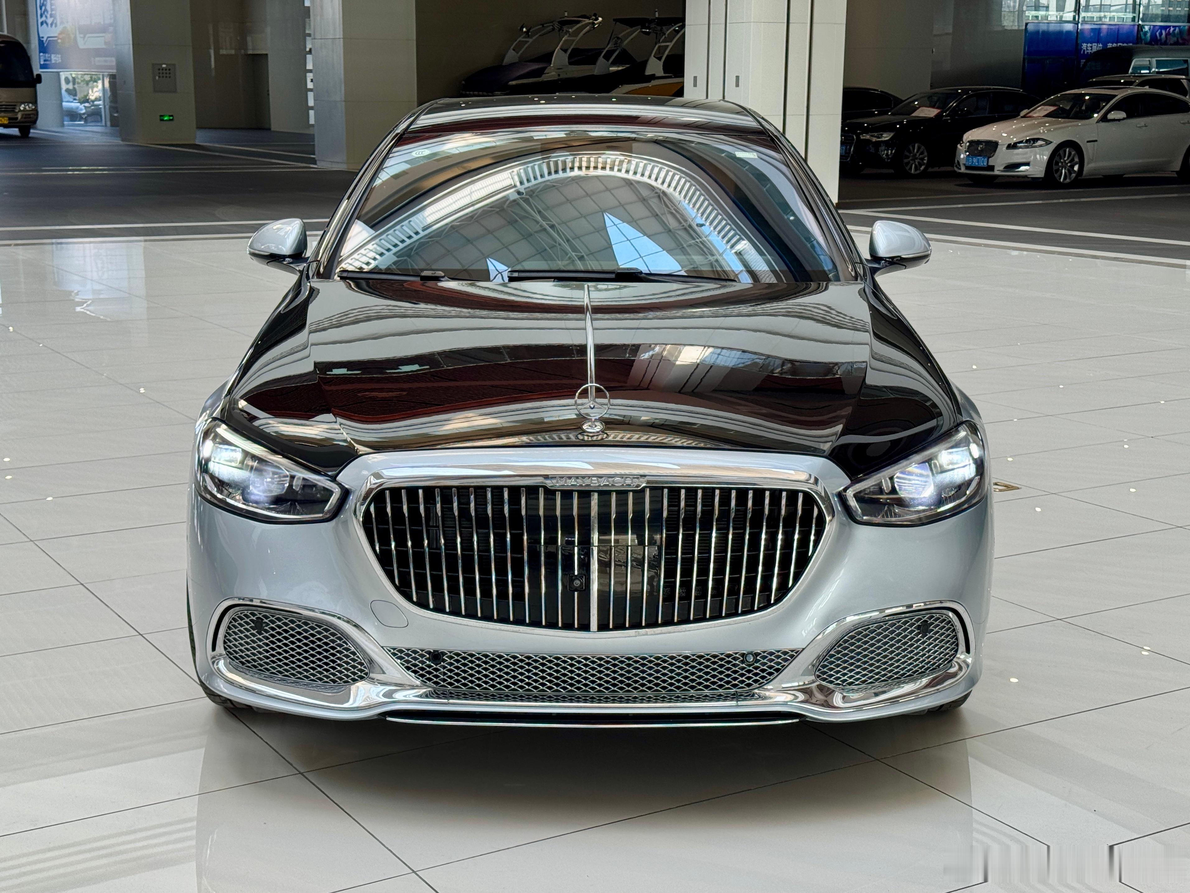 w223奔驰s500普尔曼5.98米四座加长版黑银双拼/棕全包价仅需350万手续齐随时提车#不受消费
