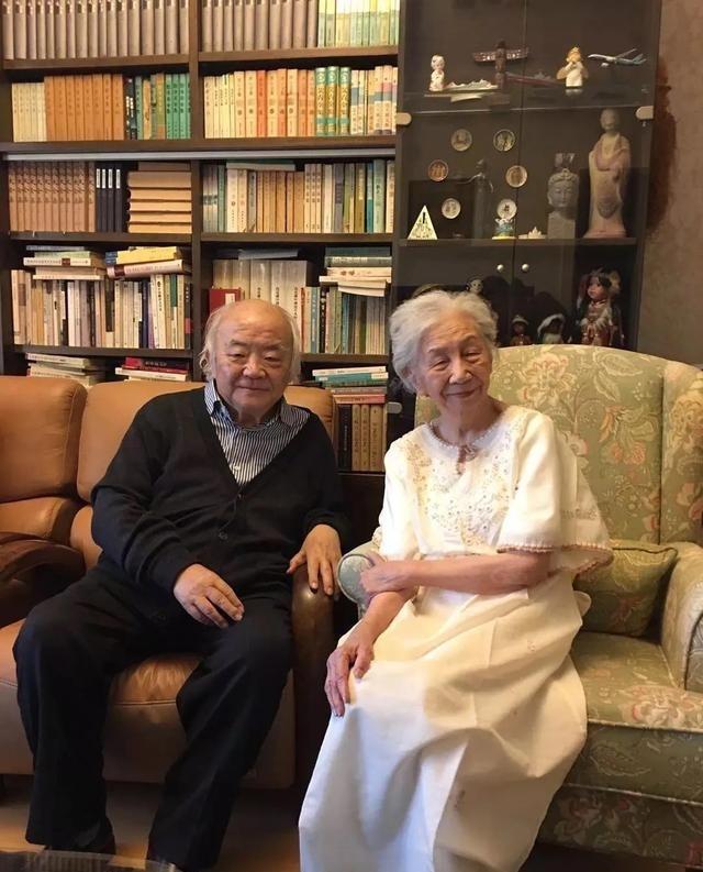 2018年底，北大教授钱理群的妻子患癌。2018年11月，83岁的崔可忻被确诊