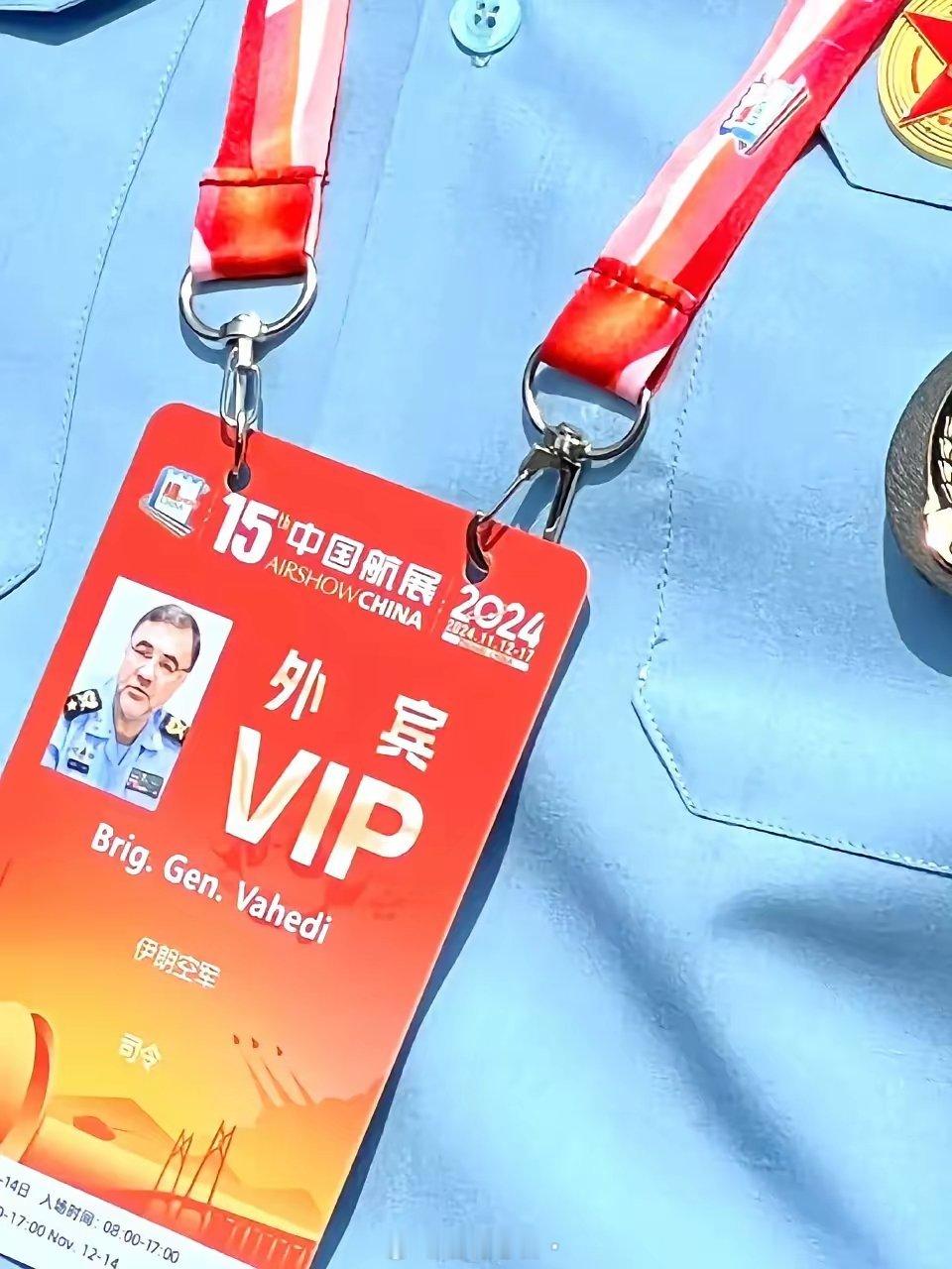 不知道当时登上中国＂歼-10C战机＂的伊朗空军司令现在是什么心情​！​如果伊朗