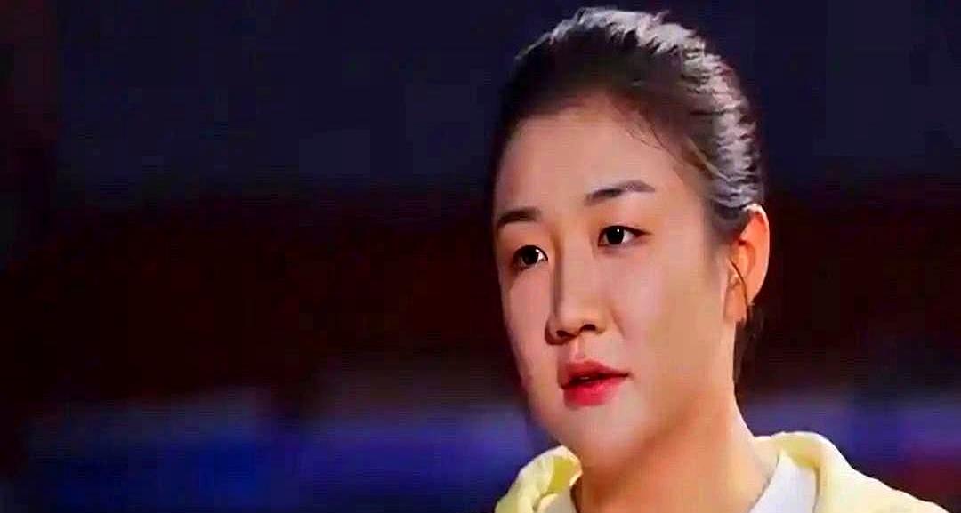 她说完马上补了一句，还是被骂上热搜巴黎奥运女单决赛后，陈梦拿着银牌，嗓子
