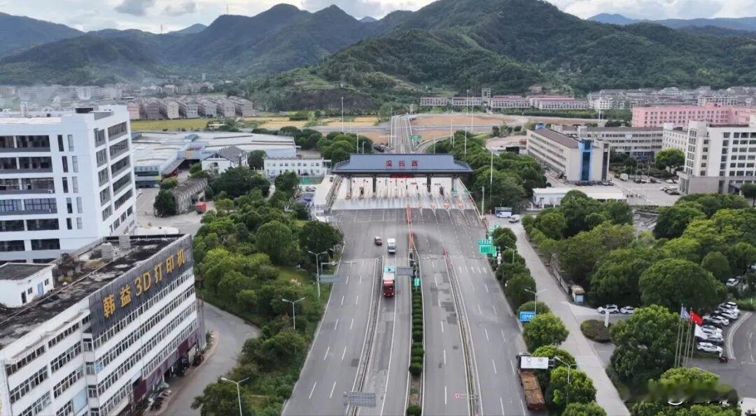 甬台温高速温岭段全面恢复双向通行！2.5公里外就能提前预警，这套“黑科技”亮了