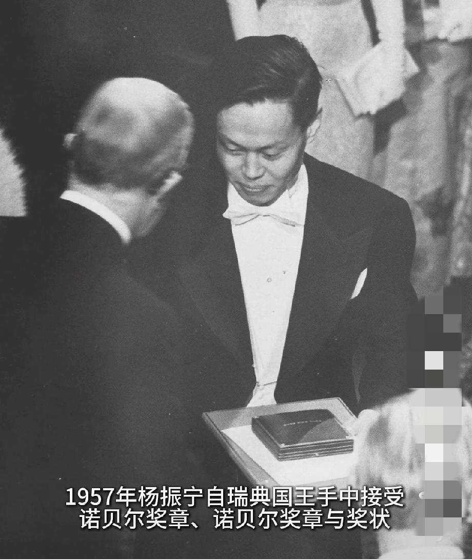 百年人生，荣誉满身！说起杨振宁对中国基础科研的贡献，那可真是实打实的“铺路架桥