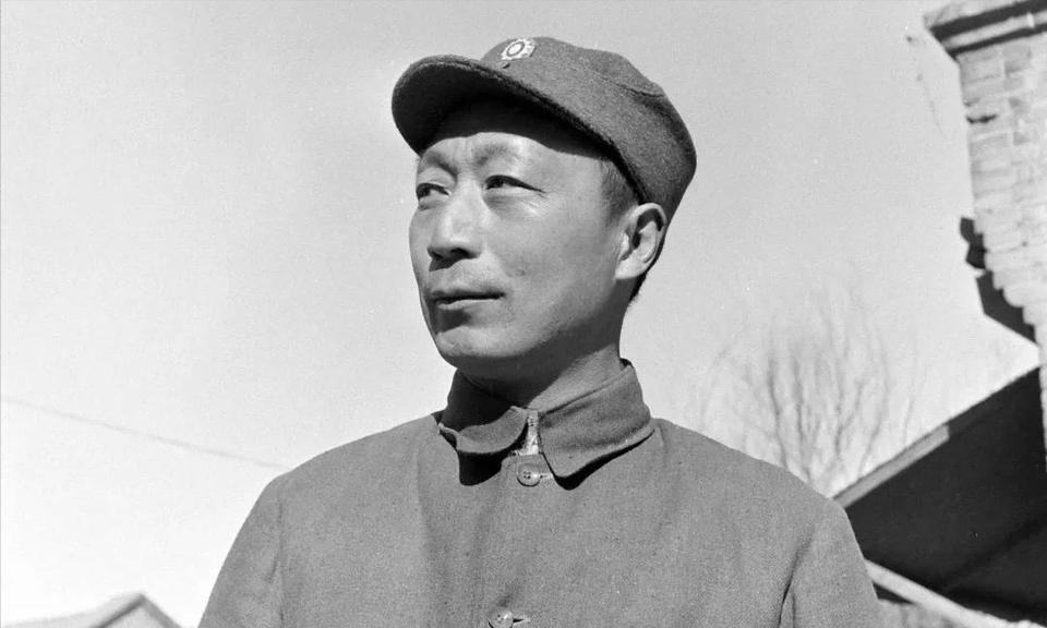 1992年5月14日，聂荣臻元帅白天还在为国操劳，晚上却毫无征兆的在睡梦中逝去。