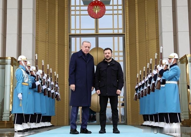 乌克兰向土耳其采购导弹和炮弹，美国同意按月援乌爱国者导弹！土耳其武器装备ATAC