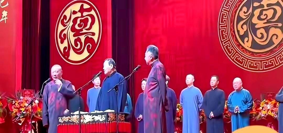 70多岁才迎来第二春，杨威这老爷子真让人唏嘘。2025年7月，父亲杨少华先生