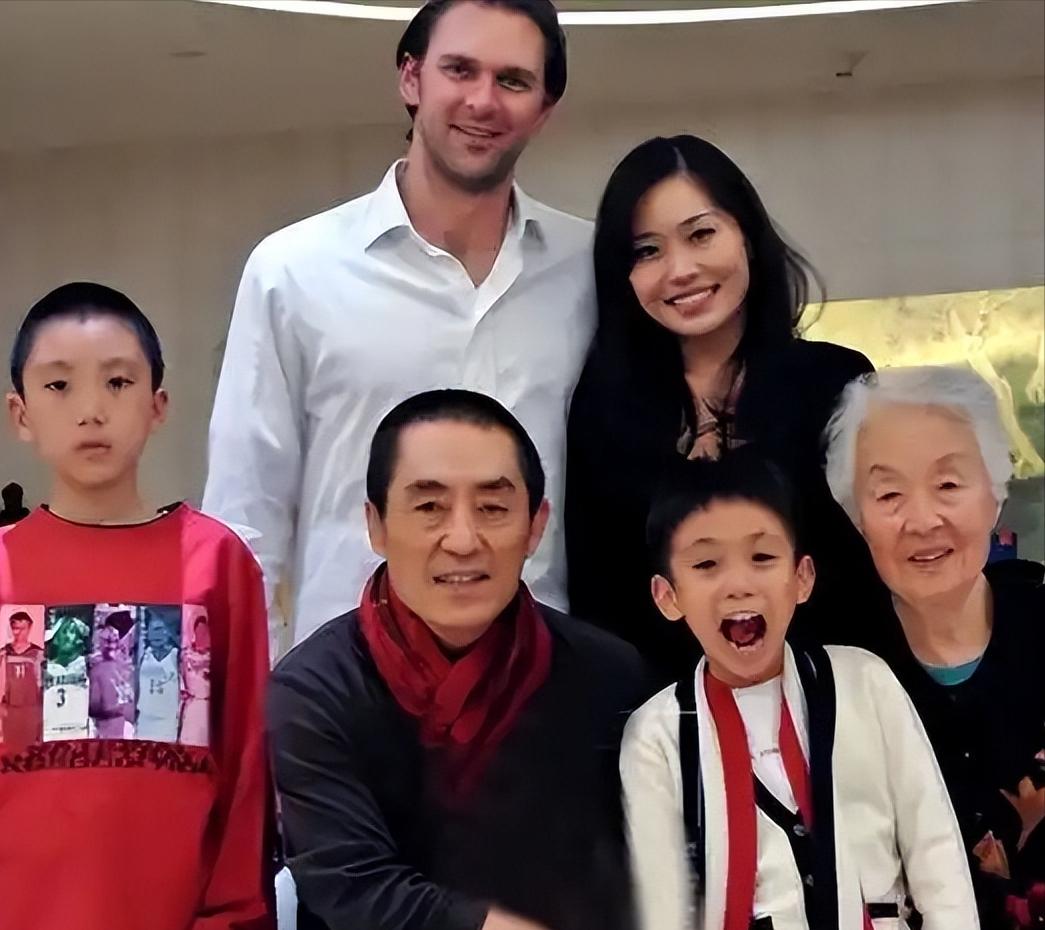 2021年，一天，陈婷正在厨房做饭，突然客厅传来张艺谋的怒吼声：“跟你说了多少遍