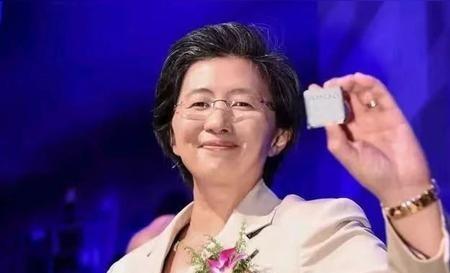 年薪4亿的美国院士，却顶风为中国造芯片！“芯片女王”苏姿丰当时引发无数美国人质疑