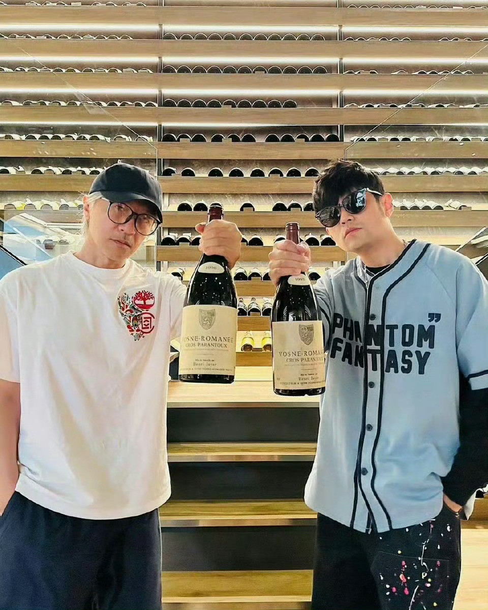 童年都给了这两位姓周的​​​