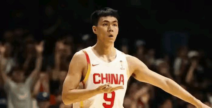 直接看懵！中国男篮这波逆袭真的太意外了！两大核心杨瀚森、高诗岩全都缺席，
