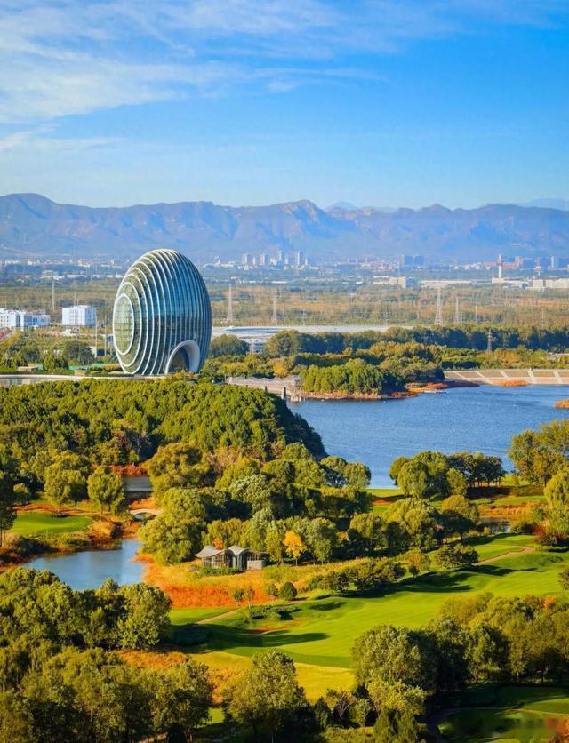 盛夏追光之旅微博旅行ing北京夏日想找避暑好去处？来怀柔雁栖湖就对了！宽阔水域