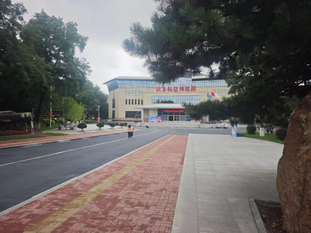 苏57和歼35的技术差距在哪里放过苏57吧，它的差距太大，本质上还是侧卫隐身版。