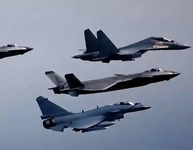 全球部分国家仍在追加4.5代机，阵风、台风、F15EX、歼10CE都有订单或意向