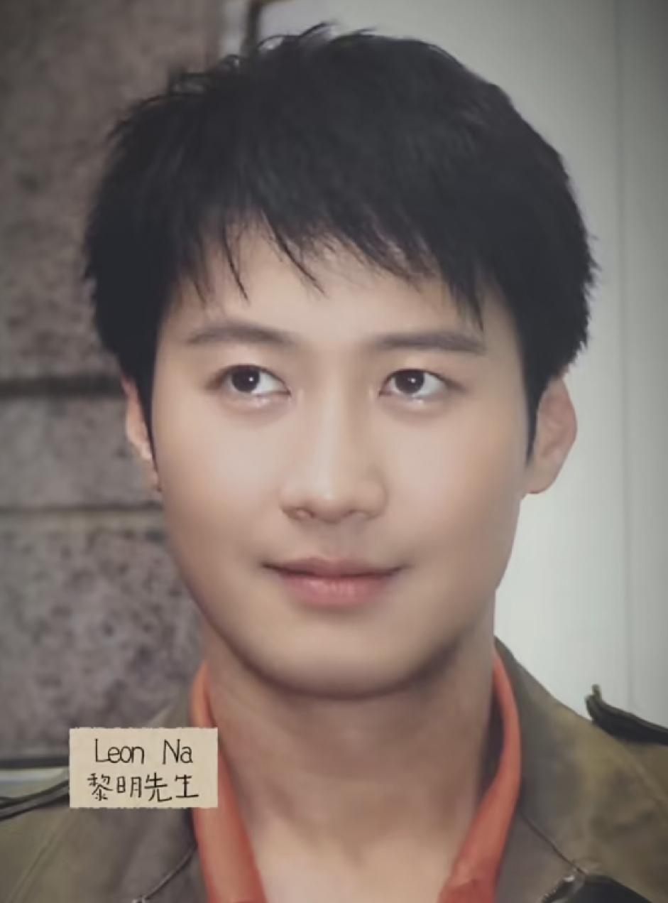 这就是哪个被称为无人比他帅的黎明当年的样子，在香港娱乐圈流行这样一句话，帅你能帅