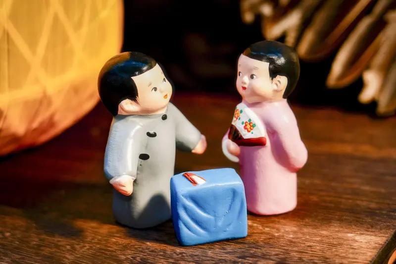 男人有小三了，表现其实挺明显。首先是开始彻夜不归。以前下班就回家的他，突然变得