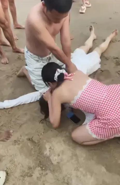 没看成日落，却救回一条命！这对护士夫妻的“本能”，值了！4分钟，能做什么？刷