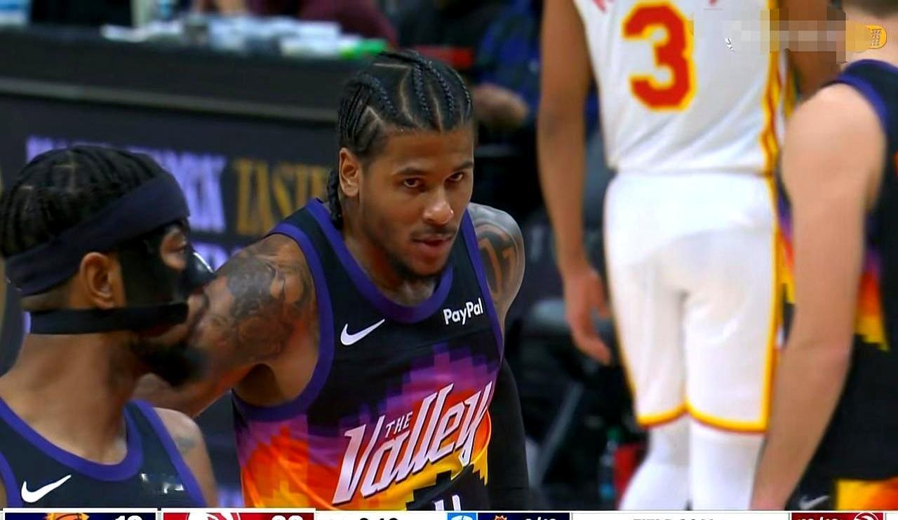 太阳队医快哭了，他刚复出打了2场球，又倒下了。完全是噩梦重演。你想想，花了