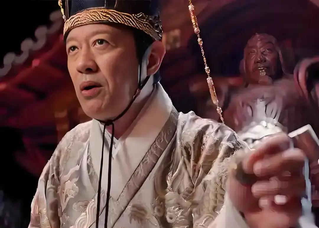 崇祯逼死魏忠贤时，问他：你厂卫遍布天下，为何不反？魏忠贤绝望大笑：天启爷临终托孤