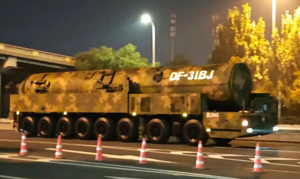 东风31BJ洲际导弹亮相，这个厉害了！话说BJ啥意思啊，万能的网友们，求解答啊！