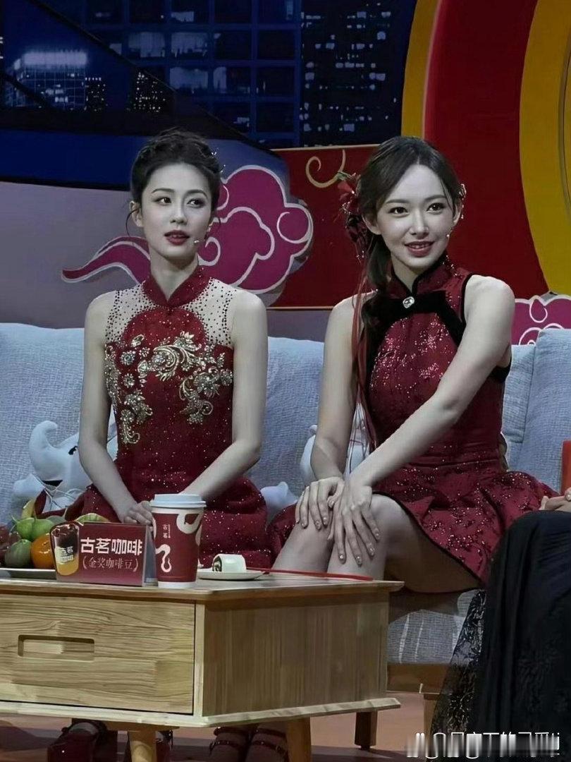 这才是真正的大腿，没有拉直，没有美颜