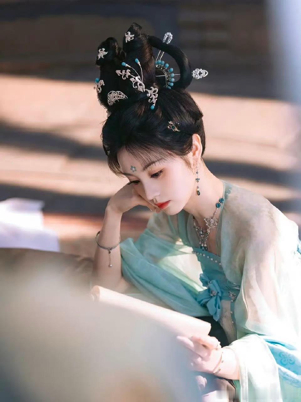 🍉《第三十年明月夜》：田曦薇（一番）、邓为（二番）