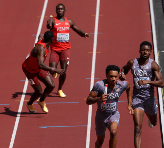 美国队重赛跑出赛季最佳, 晋级世锦赛男子4x400米接力决赛