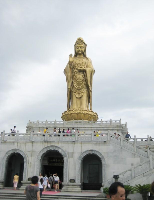 我觉得大概是2021年春节的时候，我带我父母去过一趟普陀山，当时从上海出发开车过