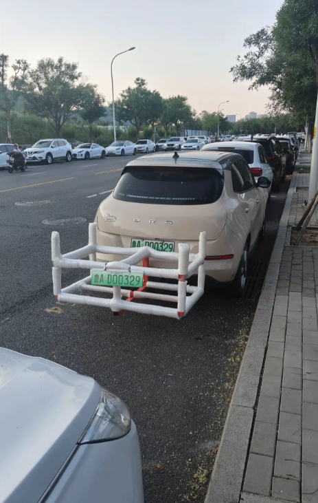 这是假牌子吧？摄像头能识别吗？