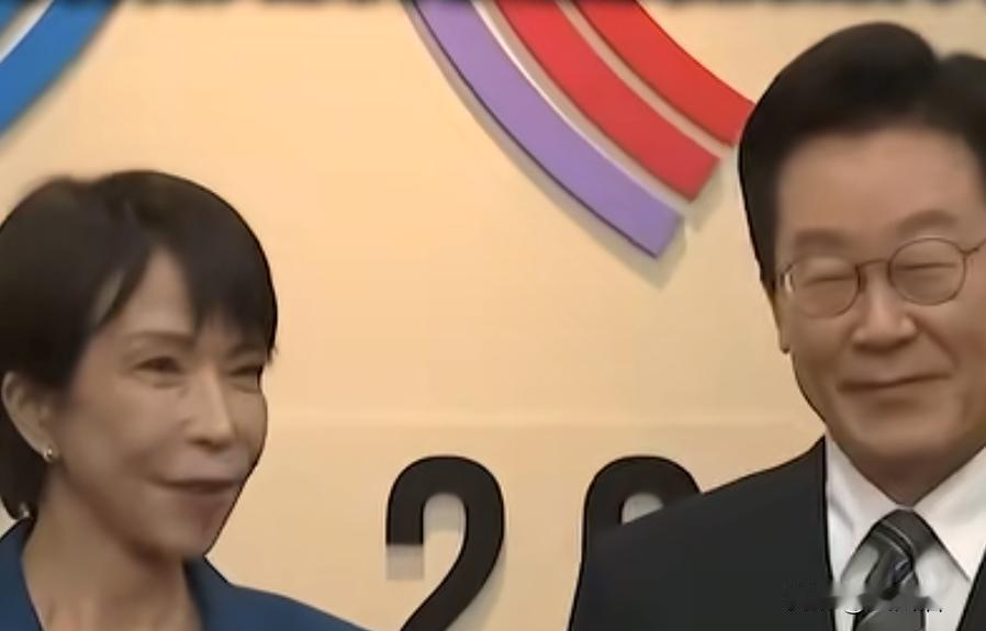 惊呆了！韩国韩国总统访问日本前悉，高市早苗又发表惊人言论、破坏韩日关系。当地时