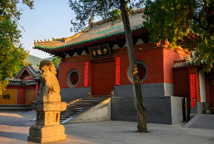 少林寺的新住持从白马寺过来，这说明两个事，一个是白马寺住持，说明此事已达最高层