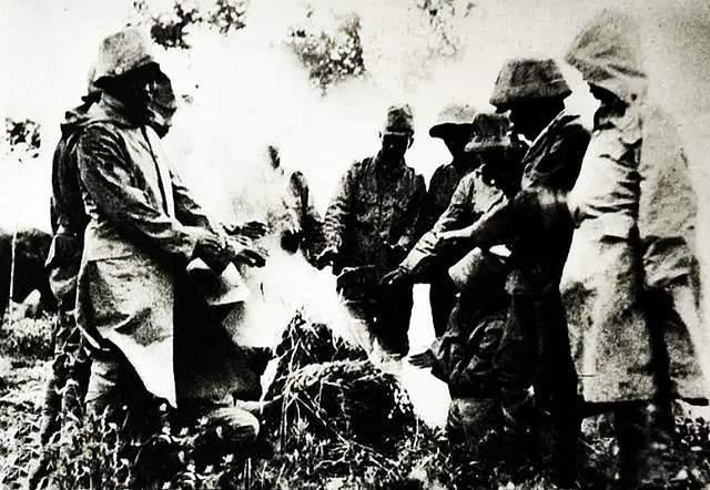 岗南惨案有多惨？回乡战士回忆：半夜遭遇日军屠村，追着百姓砍杀1943年12