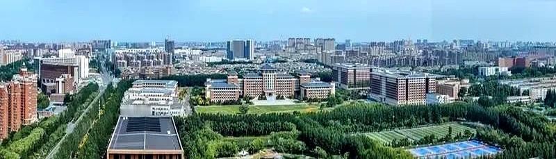 调研数据显示现在985、211的高校研究生90％以上的人来自中产家庭