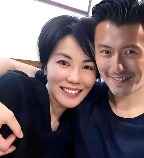 谢霆锋这一次，真给很多女人上了一课：你不需要永远年轻，不需要毫无过去，也不需要靠