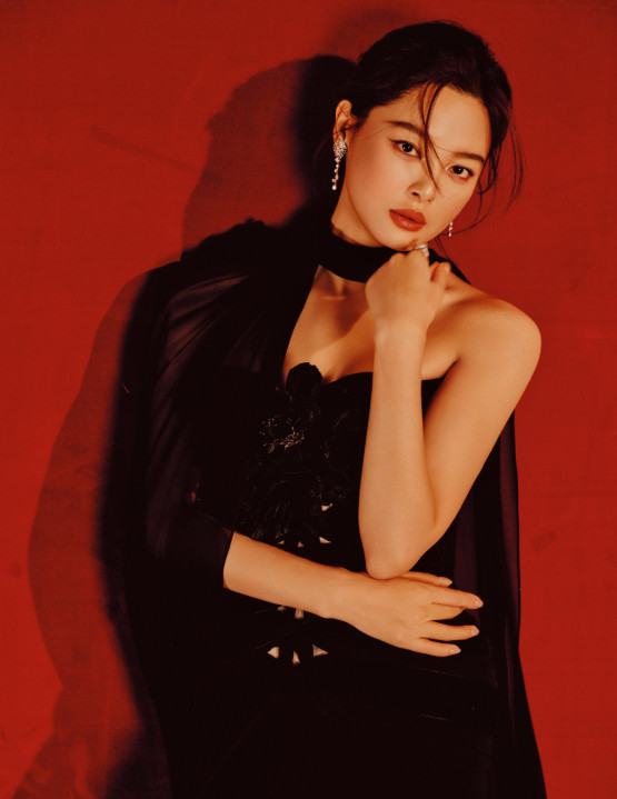 1.辛芷蕾现在参加活动都会让主办方给出具体且明确的座位分布图，她可不希望再被糊弄