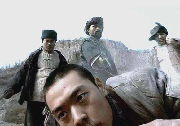 讲真的，魏和尚死的真不冤枉！他武功好，能力强，作为李云龙的贴身警卫员加好兄弟，平