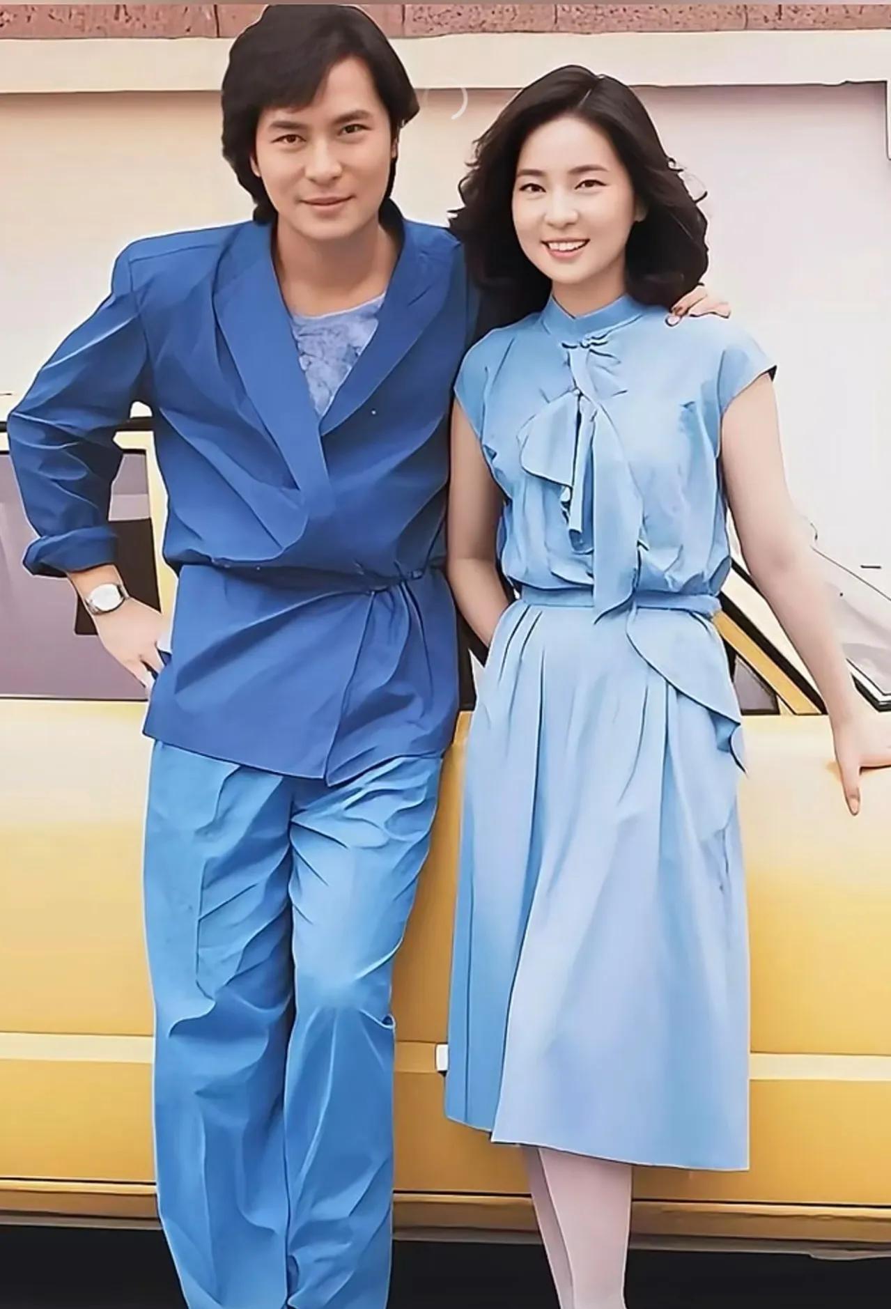 一张合影，在华语演艺圈旧时光里，刘文正和林凤娇曾光芒闪耀。刘文正嗓音清润，《外婆