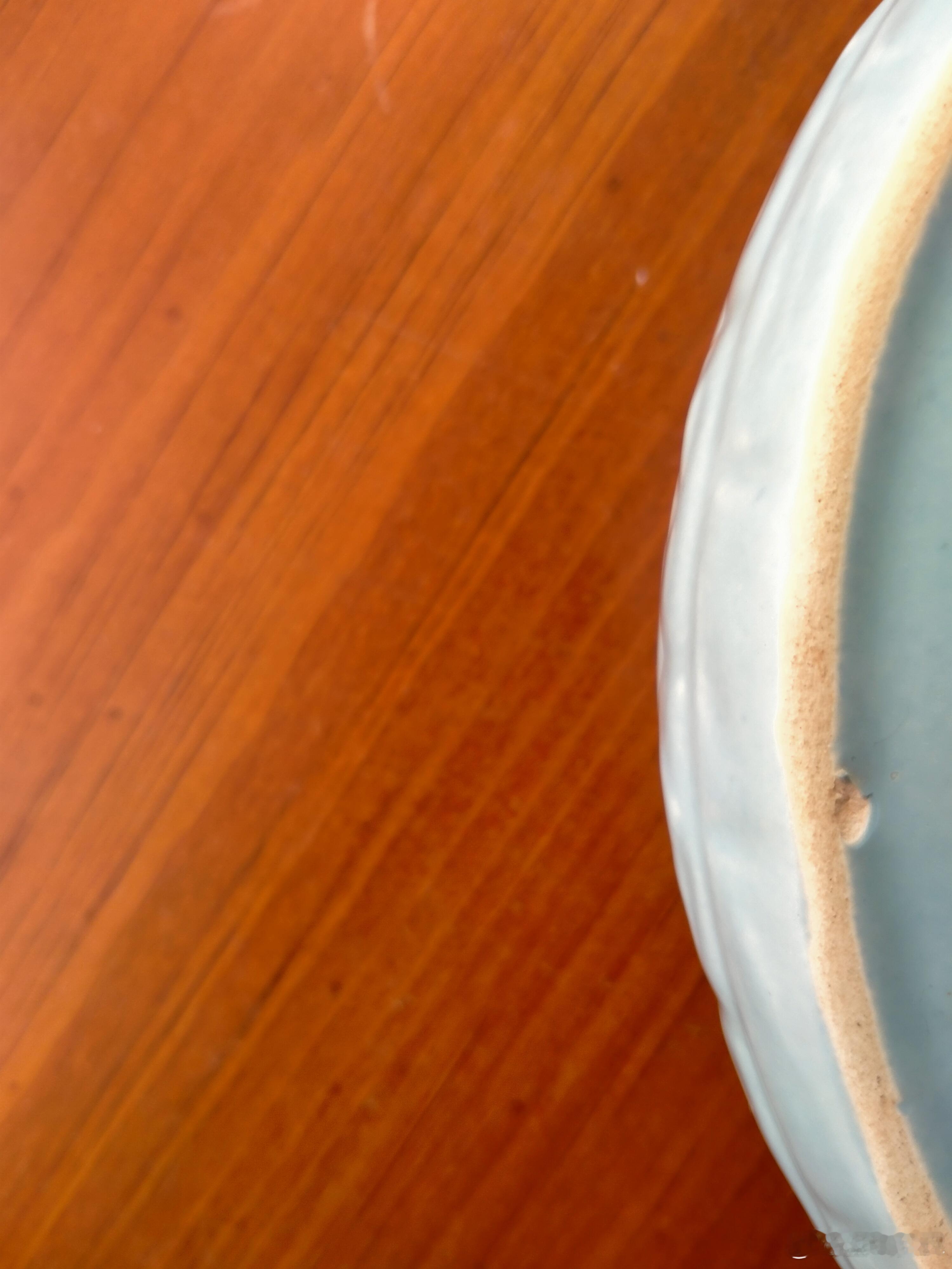 每周鉴赏收藏精品之汝窑天青釉瓮口洗本件汝窑天青釉瓮口洗，属于在清