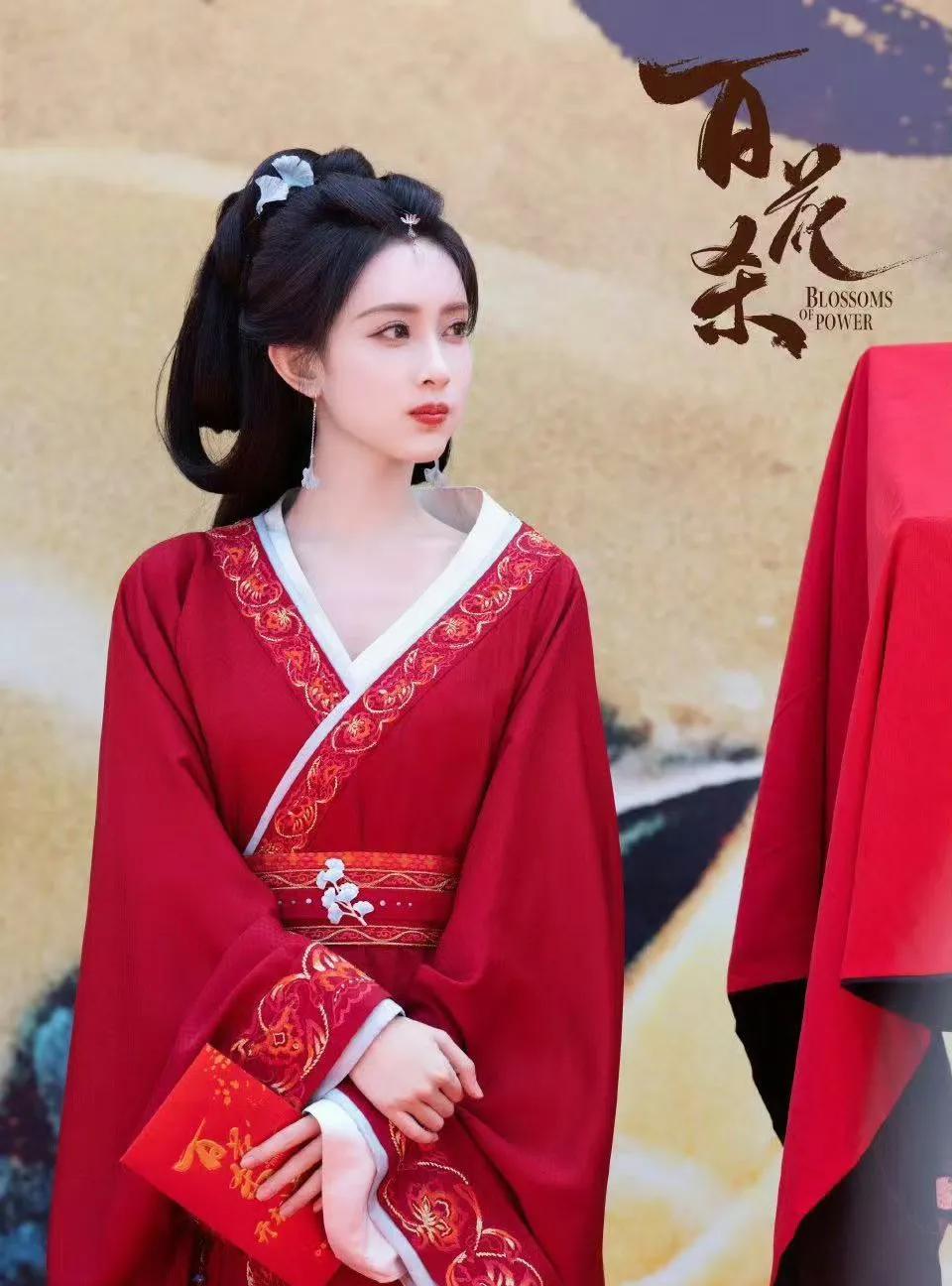 #曾舜晞闯进忘本赛道#笑不活了！曾舜晞的“忘本”名场面直接封神！前脚还在镜头前