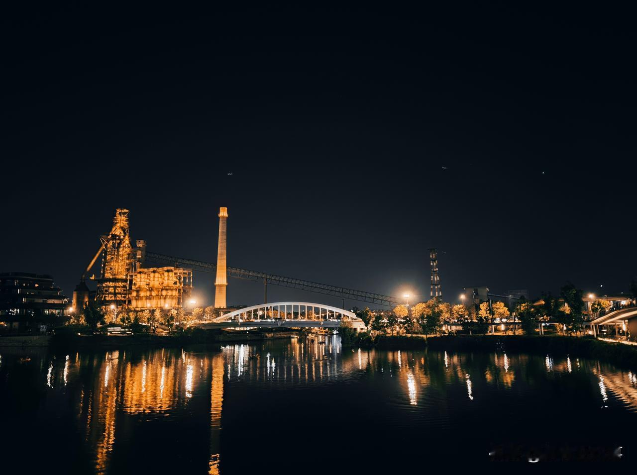 快来看看我新换的主页背景吧