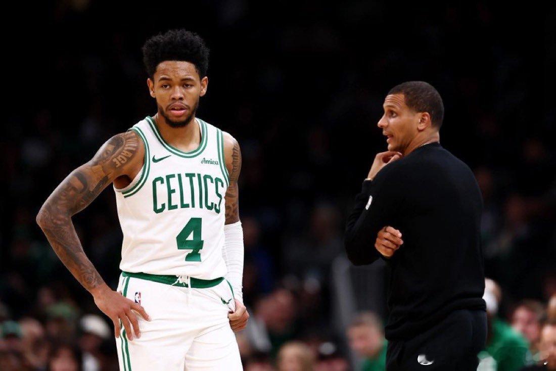 MichaelScotto：雄鹿一直在关注安芬尼西蒙斯。本赛季至今，西蒙斯在凯