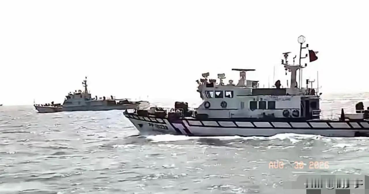 厦金海域上演了惊险一幕：大陆四艘海警船在执行例行巡查时，台湾海巡船只竟强行抵近