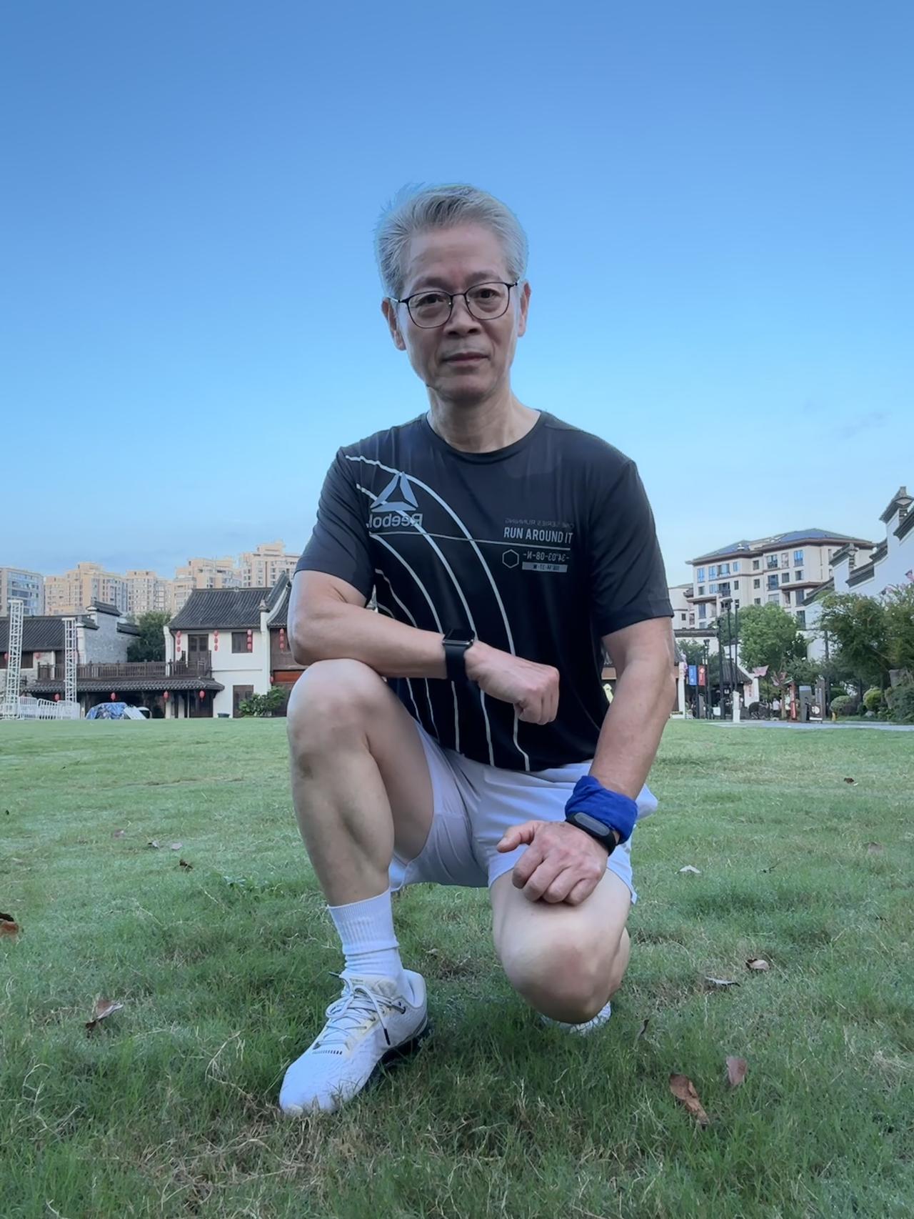 肌肉，就是晚年最大的尊严。只盯着眼前得失的人，很难读懂这句话。在不少人眼里
