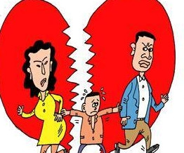 离异八年，今天是头一次跟前任碰面[无奈吐舌]女儿今天去上海，她爹过来送她去机场。我送