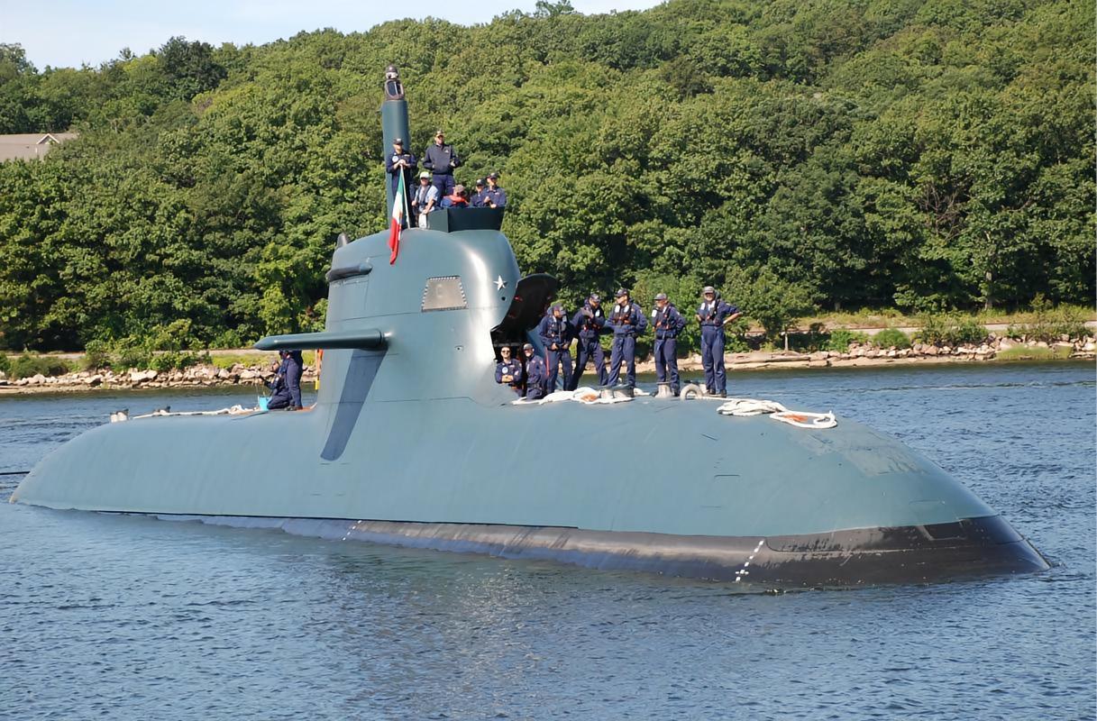 每天认识一件兵器德国212级常规潜艇212级潜艇（Type212Subma