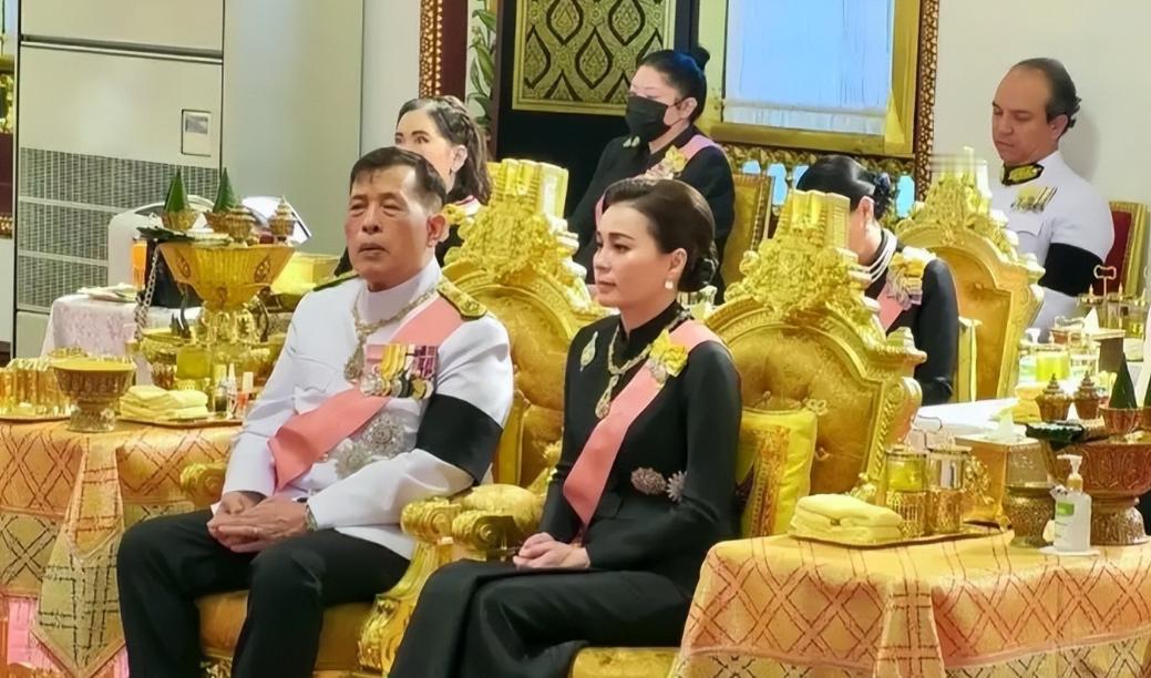泰王外甥女婿连续两天为帕公主祈福守灵，这个外甥女婿还是外国人！6月25日乌汶