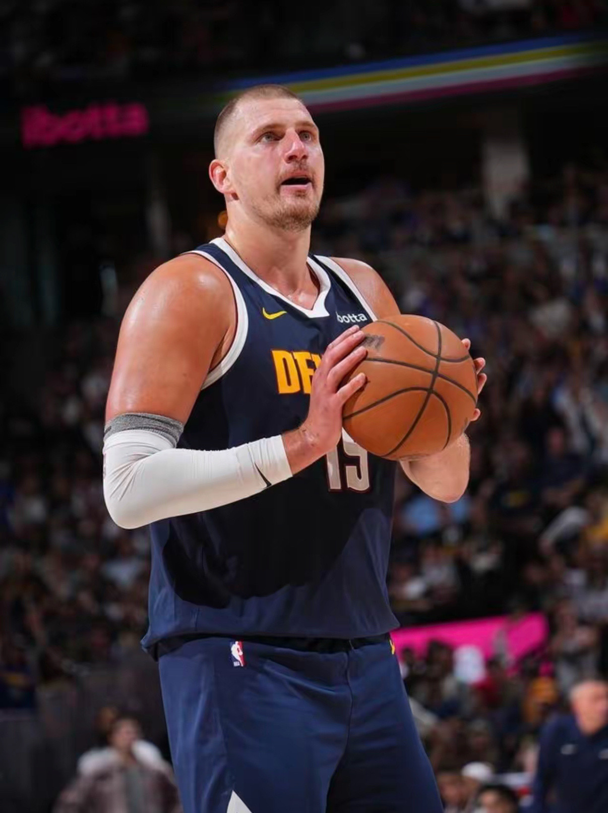 NBA历史三双纪录，哪个最难被打破？约基奇:最快三双14分33秒格林:12篮板